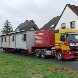 Transport einer 90m² Porta-Kabine 